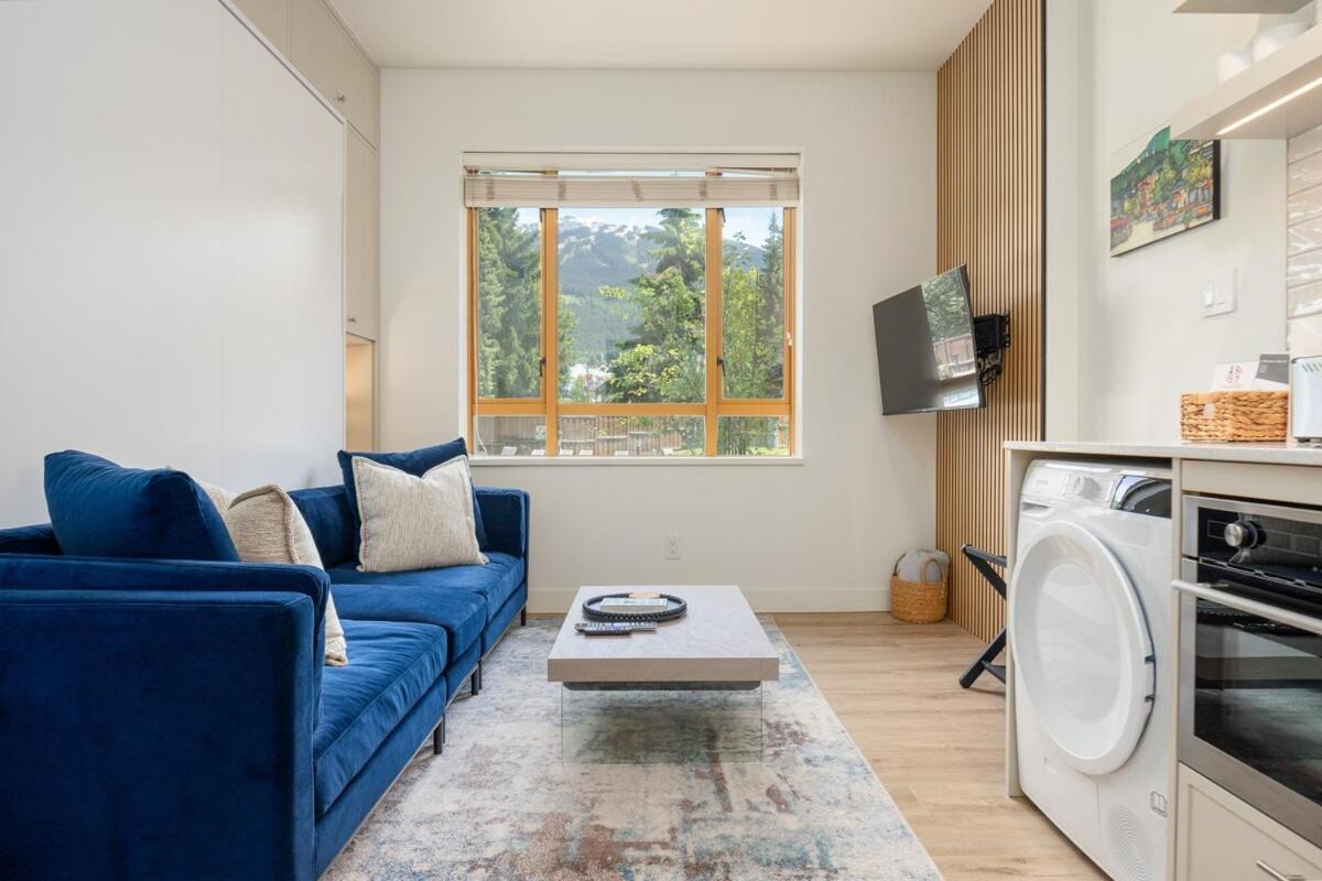 Holiday home Newly Renovated King Bed In The Village Whistler